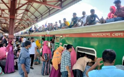 রাজধানীমুখী উত্তরাঞ্চল ট্রেনযাত্রীদের চরম ভোগান্তি  