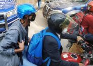 জরিমানা ঠেকাতে হেলমেট