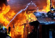 উত্তরা-৮ নম্বর সেক্টরে রেললাইনের পাশে বস্তিতে আগুন