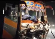 ভারতের গুজরাটের নাভসারি এলাকায় বাস দুর্ঘটনায় ৯ জন নিহত