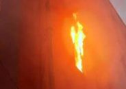 রাজধানীর পান্থপথ সিগন্যাল সংলগ্ন একটি বহুতল ভবনে আগুন