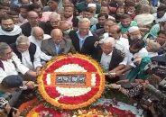 শহীদ বুদ্ধিজীবীদের প্রতি পুষ্পার্ঘ্য অর্পণের মাধ্যমে শ্রদ্ধা বিএনপির