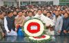 বঙ্গবন্ধুর প্রতিকৃতিতে ফুল দিয়ে শ্রদ্ধা জানিয়েছেন সংগঠনটির নেতাকর্মীরা