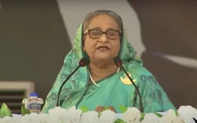 রাজশাহীর জনসভায় বক্তব্য দিচ্ছেন প্রধানমন্ত্রী শেখ হাসিনা