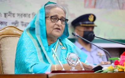 যারা শ্রমিকদের খোঁজ নিতে আসেন তাদের চেয়ে এগিয়ে আছি