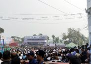 শেখ হাসিনাকে এক নজর দেখতে কোটালীপাড়ায় মানুষের ঢল