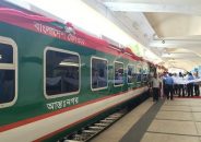 সাড়ে তিন ঘণ্টা দেরিতে কমলাপুর ছাড়লো সোনার বাংলা