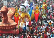 নতুন বছর বরণে মঙ্গল শোভাযাত্রা চলছে