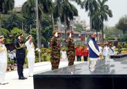 ঢাকা সেনানিবাসের শিখা অনির্বাণে রাষ্ট্রপতির শ্রদ্ধা