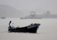 ২০ অঞ্চলে ঝড়ের আভাস, নদীবন্দরে সতর্কতা