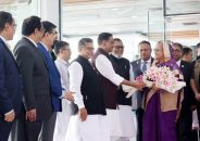 প্রধানমন্ত্রীকে বিমানবন্দরে শুভেচ্ছা জানান ওবায়দুল কাদের