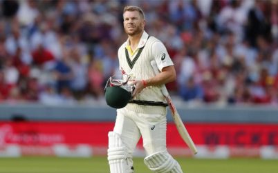 স্পনসরের বিরুদ্ধে মামলা করে ৩ কোটি টাকা জিতলেন ওয়ার্নার