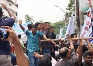 মহানগর দক্ষিণ আ.লীগের সমাবেশে চেয়ার ছোড়াছুড়ি