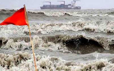ঝড়ের শঙ্কায় সমুদ্রবন্দরে ৩ নম্বর সতর্ক সংকেত