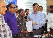 ঢাকা-১৭ উপনির্বাচন: একতারা প্রতীক পেলেন হিরো আলম