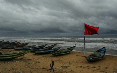 সাগরে লঘুচাপ, বন্দরে ৩ নম্বর সংকেত