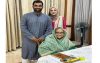 তামিমকে বকা দিয়ে স্ত্রীকে ফোন নম্বর দিলেন প্রধানমন্ত্রী