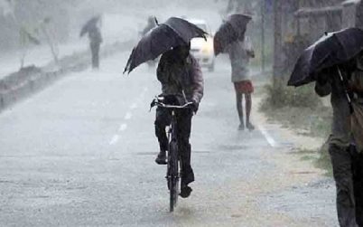 অতি ভারি বর্ষণের আভাস