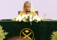 গণতান্ত্রিক-সাংবিধানিক ধারা অব্যাহত রাখতে হবে, সেনাবাহিনীকে প্রধানমন্ত্রী