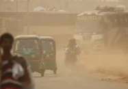 বায়ুদূষণে শীর্ষে জাকার্তা, ঢাকার অবস্থান কত?