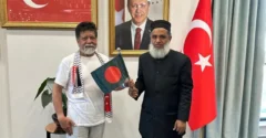 ইসরায়েল থেকে মুক্তি পেয়ে তুরস্কে শহিদুল আলম