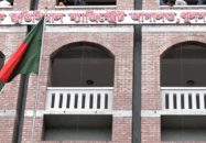 খুলনার আদালত প্রাঙ্গণে দুই পক্ষের সংঘর্ষে আহত ১